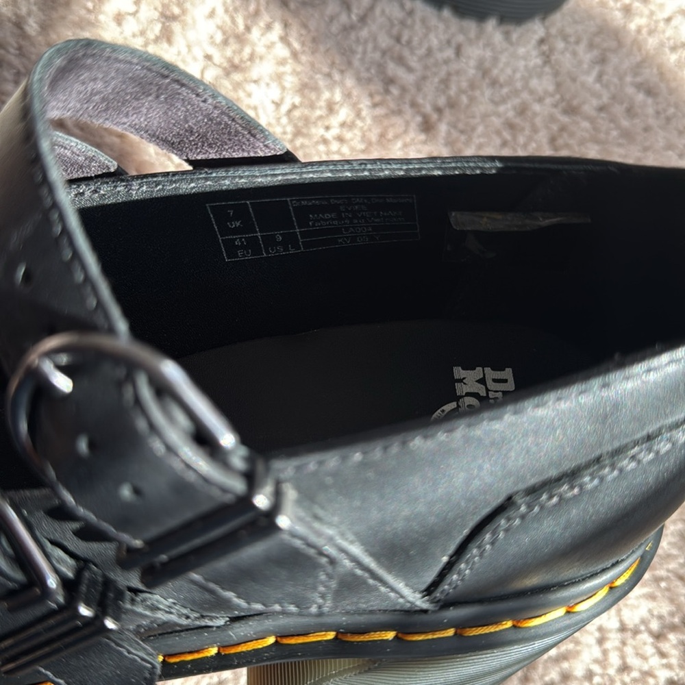 Dr. Martens Eviee- Women's 9 - Picture 12 of 12
